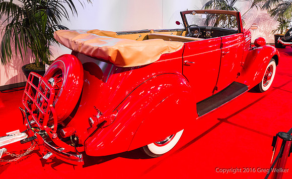 1935 Ford Deluxe Convertible Sedan And Trailer
