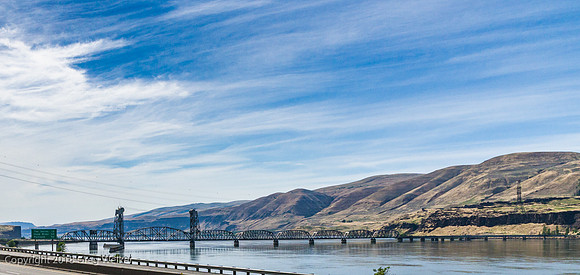 Columbia River, Celilo Village OR, Celilo Bridge (Oregon Trunk RR Bridge.