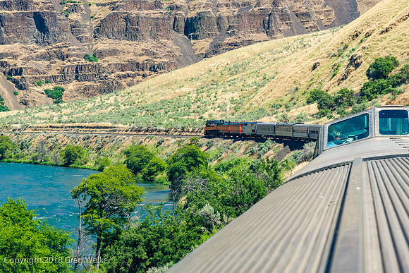 Deschutes River and Harris Island.