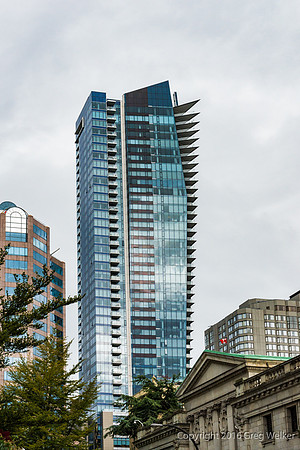 Rosewood Hotel Georgia - Art Gallery In Foreground