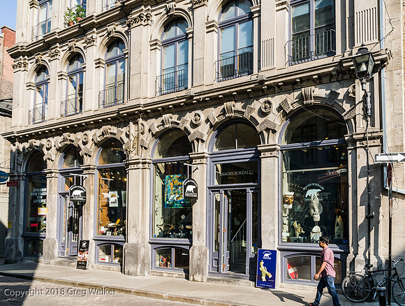 Saint-Paul East Street.